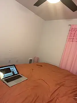 Alexkapriii3 online show from 4, 2, 2026