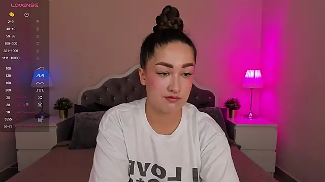 Aria Blisss online show from 11, 9, 2025