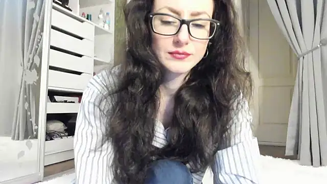 Snapshot of Baby_Jewel chatting on 9, 11, 2025 Baby Jewel online show from 9, 11, 2025