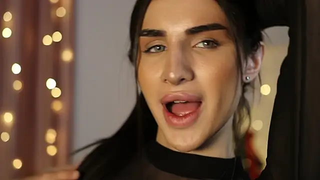 Snapshot of Kim_Oberlin_ chatting on 28, 12, 2024 Kim Oberlin online show from 28, 12, 2024