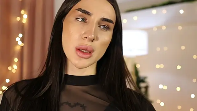 Snapshot of Kim_Oberlin_ chatting on 7, 1, 2025 Kim Oberlin online show from 7, 1, 2025