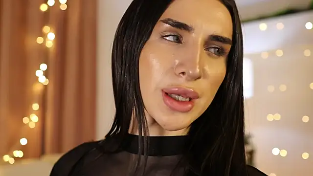 Snapshot of Kim_Oberlin_ chatting on 7, 1, 2025 Kim Oberlin online show from 7, 1, 2025