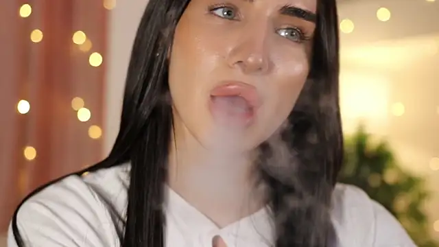 Snapshot of Kim_Oberlin_ chatting on 4, 2, 2025 Kim Oberlin online show from 4, 2, 2025