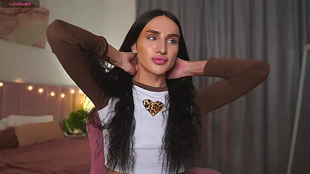 Snapshot of Kim_Oberlin_ chatting on 25, 2, 2025 Kim Oberlin online show from 25, 2, 2025