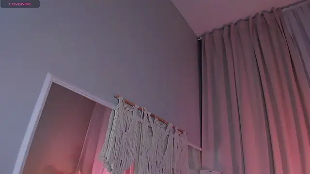 Snapshot of Kim_Oberlin_ chatting on 4, 3, 2025 Kim Oberlin online show from 4, 3, 2025