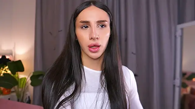 Snapshot of Kim_Oberlin_ chatting on 1, 11, 2025 Kim Oberlin online show from 1, 11, 2025