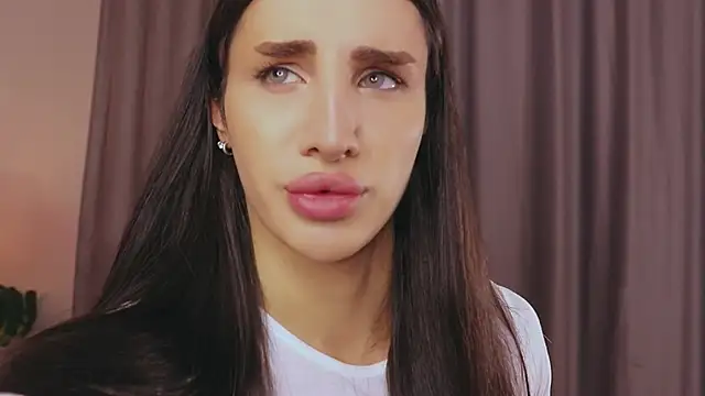 Snapshot of Kim_Oberlin_ chatting on 7, 11, 2025 Kim Oberlin online show from 7, 11, 2025