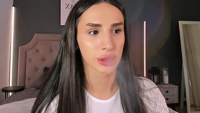 Snapshot of Kim_Oberlin_ chatting on 10, 11, 2025 Kim Oberlin online show from 10, 11, 2025