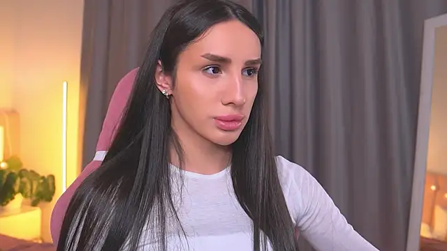 Snapshot of Kim_Oberlin_ chatting on 11, 11, 2025 Kim Oberlin online show from 11, 11, 2025