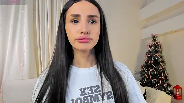 Snapshot of Kim_Oberlin_ chatting on 19, 12, 2025 Kim Oberlin online show from 19, 12, 2025