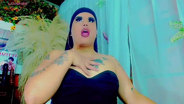 Snapshot of nauthyvalentina chatting on 29, 3, 2026 nauthyvalentina online show from 29, 3, 2026