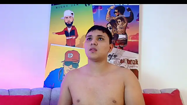 couple lovelyds online show from 25, 2, 2026