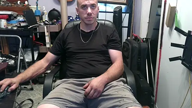 ScubaStevex online show from 6, 11, 2025