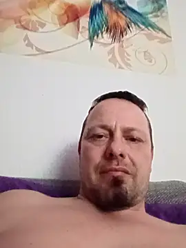 Snapshot of ich411983 chatting on 13, 1, 2026 ich411983 online show from 13, 1, 2026