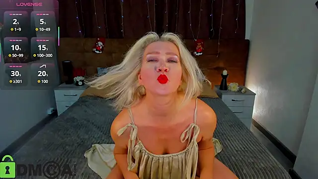 Snapshot of Luna__Lewis chatting on 20, 12, 2025 Luna Lewis online show from 20, 12, 2025