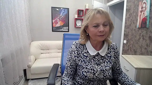 Snapshot of Milla_Cutie18 chatting on 3, 2, 2025 Milla Cutie18 online show from 3, 2, 2025