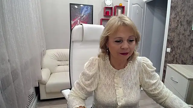 Snapshot of Milla_Cutie18 chatting on 31, 10, 2025 Milla Cutie18 online show from 31, 10, 2025