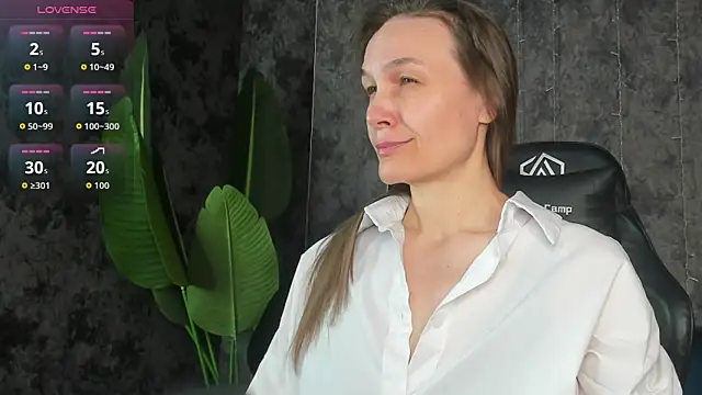 Lillian White online show from 28, 3, 2026