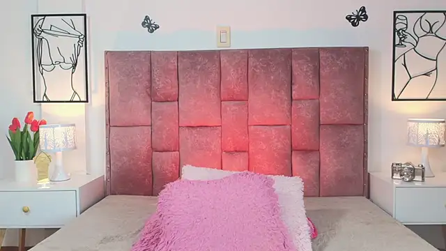 NicolMiller4 online show from 9, 4, 2026