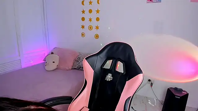 Snapshot of Kaoriyoshii chatting on 23, 11, 2025 Kaoriyoshii online show from 23, 11, 2025