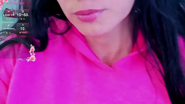 Snapshot of elissa_iris chatting on 11, 10, 2025 elissa iris online show from 11, 10, 2025