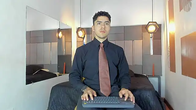 Snapshot of LiamNovak chatting on 4, 2, 2026 LiamNovak online show from 4, 2, 2026