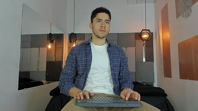 Snapshot of LiamNovak chatting on 11, 2, 2026 LiamNovak online show from 11, 2, 2026