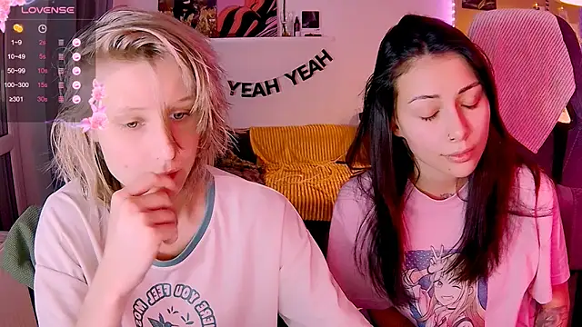 Snapshot of KatiKate chatting on 30, 11, 2025 KatiKate online show from 30, 11, 2025