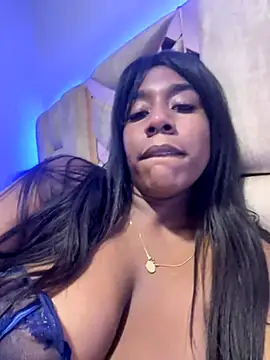 Snapshot of KloheCurvy chatting on 10, 10, 2025 KloheCurvy online show from 10, 10, 2025