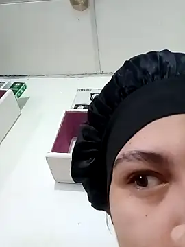 Snapshot of Marilin_Jessie chatting on 16, 12, 2025 Marilin Jessie online show from 16, 12, 2025