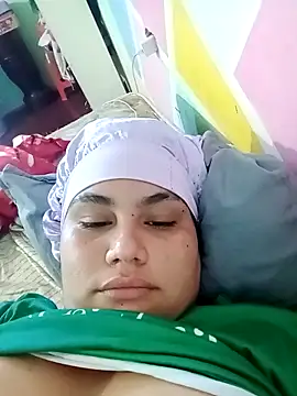 Snapshot of Marilin_Jessie chatting on 18, 12, 2025 Marilin Jessie online show from 18, 12, 2025