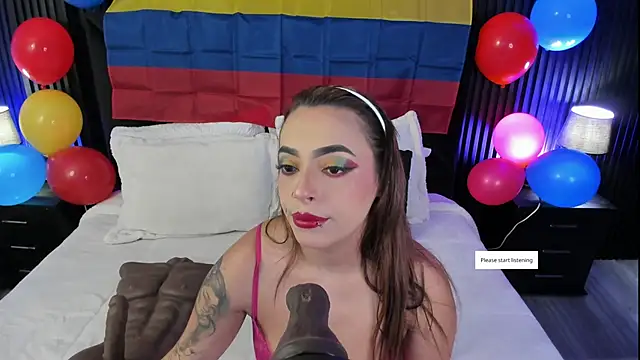 Snapshot of MiiaaMoonroee chatting on 3, 7, 2026 MiiaaMoonroee online show from 3, 7, 2026