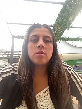 girl anni online show from 3, 2, 2025