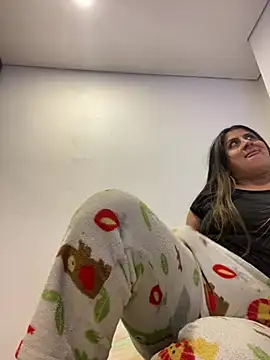 girl anni online show from 19, 2, 2025