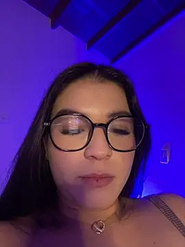 Snapshot of Blancanievess chatting on 21, 12, 2025 Blancanievess online show from 21, 12, 2025