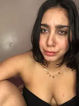 Snapshot of Meryem_Queen chatting on 13, 1, 2025 Meryem Queen online show from 13, 1, 2025