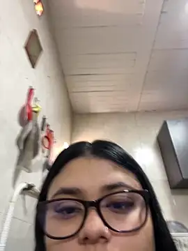 alissonfernandez  online show from 1, 10, 2025