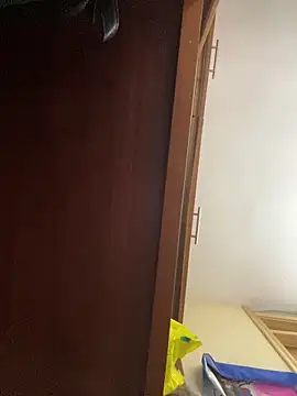 alissonfernandez  online show from 5, 4, 2026