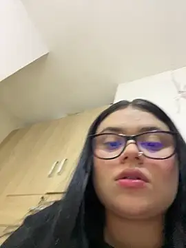 Snapshot of alissonfernandez_ chatting on 18, 4, 2026 alissonfernandez online show from 18, 4, 2026