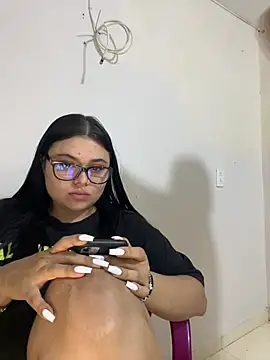 Snapshot of alissonfernandez_ chatting on 26, 4, 2026 alissonfernandez online show from 26, 4, 2026