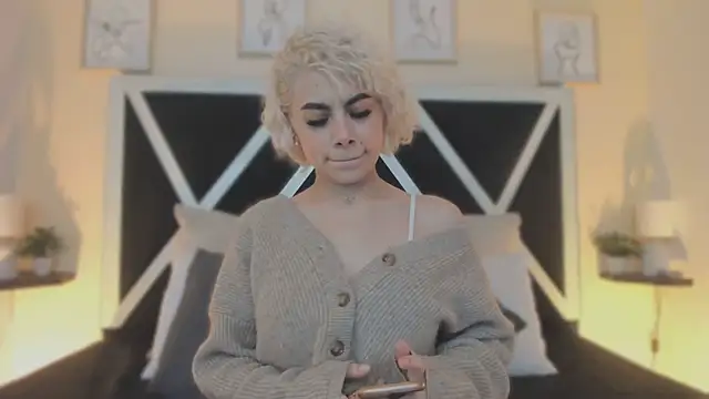 Snapshot of marian_pinzon chatting on 5, 12, 2025 marian pinzon online show from 5, 12, 2025