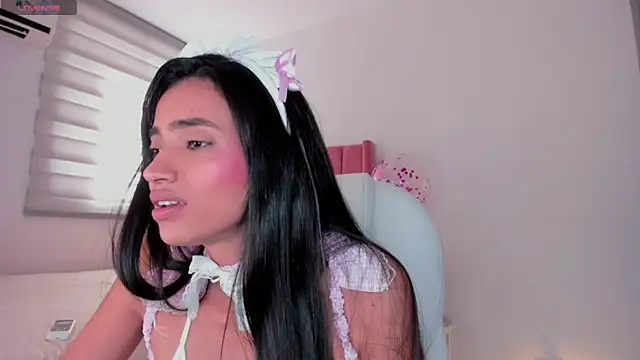 Snapshot of Ninamirley chatting on 13, 12, 2024 Ninamirley online show from 13, 12, 2024