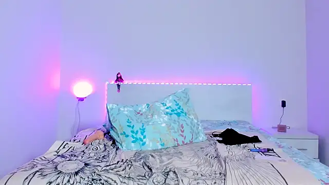 Snapshot of Shadow_Strik chatting on 10, 1, 2025 Shadow Strik online show from 10, 1, 2025