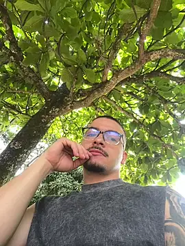 boyc022  online show from 18, 4, 2026