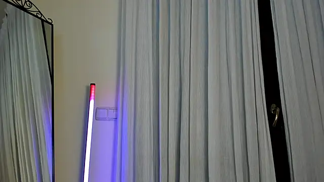 Snapshot of LunaMystyque chatting on 14, 2, 2025 LunaMystyque online show from 14, 2, 2025