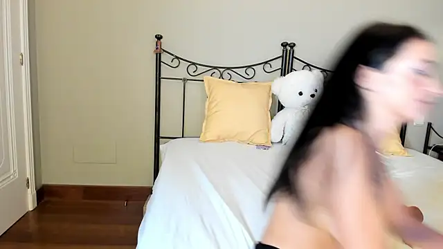 Snapshot of LunaMystyque chatting on 18, 3, 2025 LunaMystyque online show from 18, 3, 2025