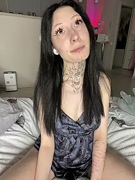 Snapshot of your_Roxy chatting on 28, 12, 2024 your Roxy online show from 28, 12, 2024