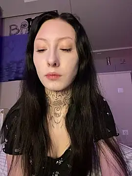 Snapshot of your_Roxy chatting on 11, 1, 2025 your Roxy online show from 11, 1, 2025