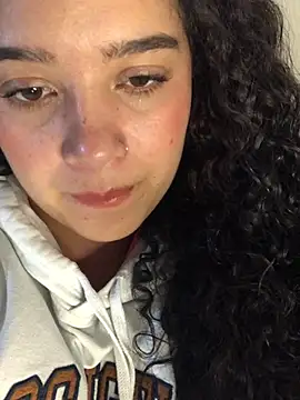 Snapshot of Julieta_333 chatting on 17, 3, 2025 Julieta 333 online show from 17, 3, 2025