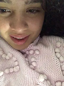 Snapshot of Julieta_333 chatting on 18, 3, 2025 Julieta 333 online show from 18, 3, 2025